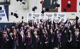 Erzurum Teknik Üniversitesi’nde 2023-2024 Akademik Yılı Mezuniyet Töreni