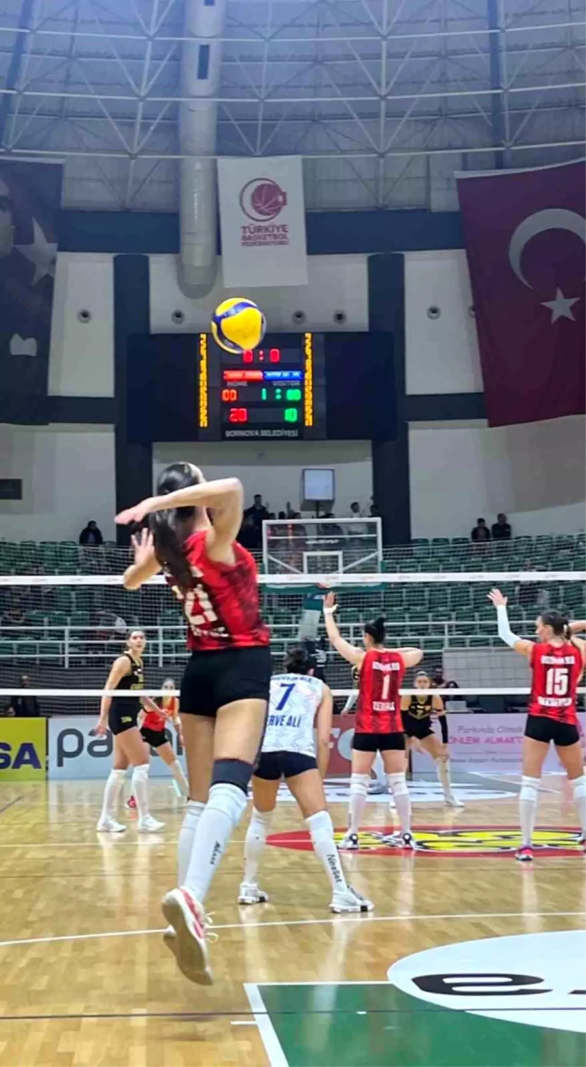 Bozüyük Belediyesi Voleybol Takımı Göztepe’ye Mağlup Oldu