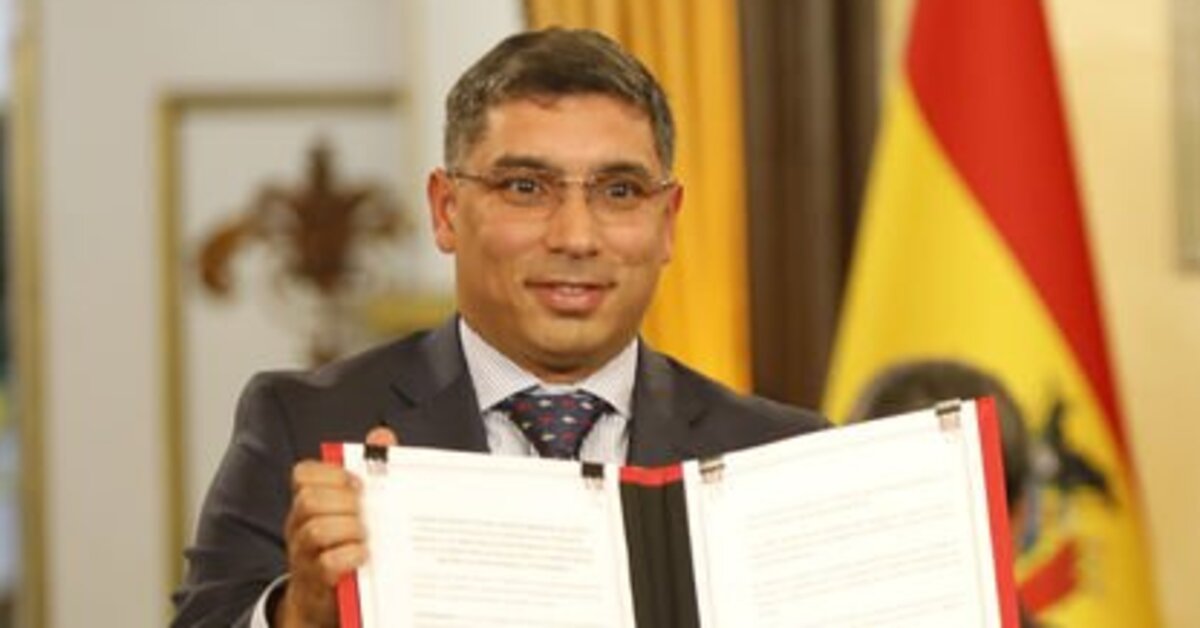 Venezuela’da eski petrol bakanı gözaltına alındı