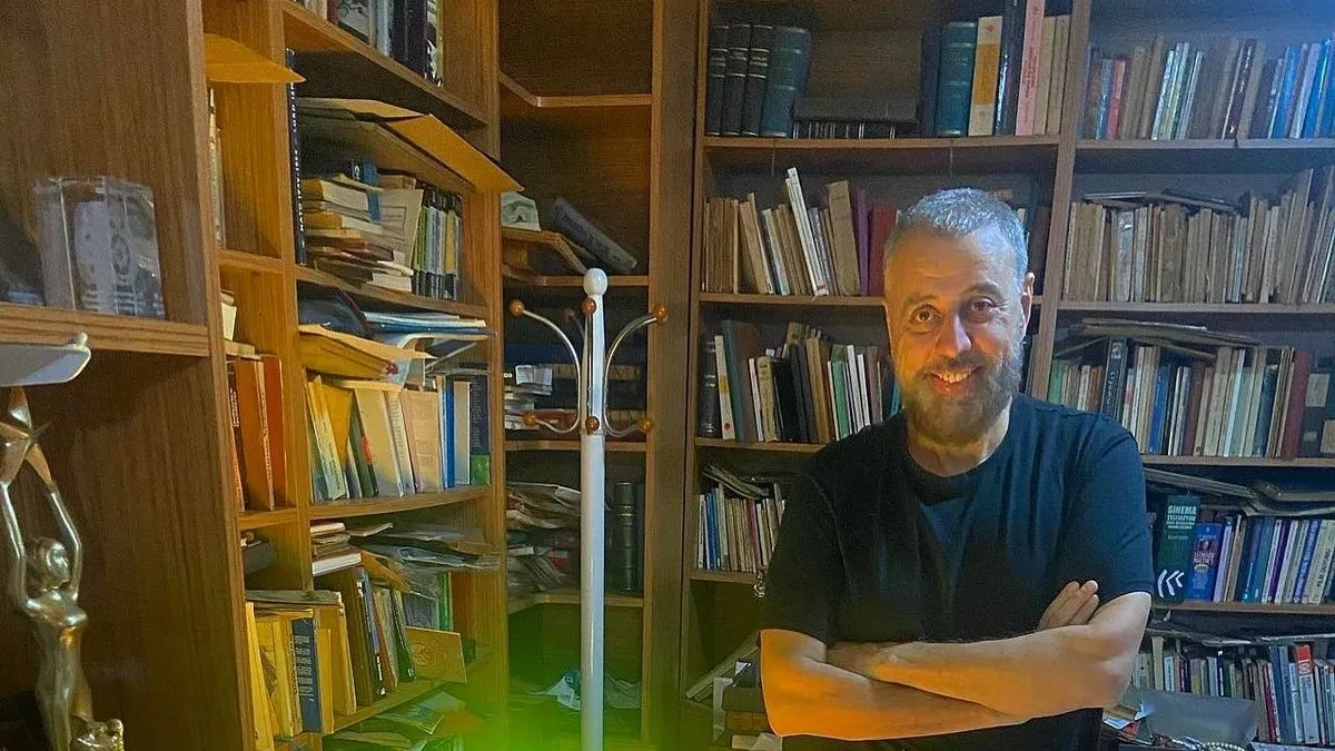 Hamdi Alkan ile kızı Zeynep Alkan’ın muhteşem evi göz kamaştırdı! Hamdi Alkan’ın sanat galerisi gibi o evi!
