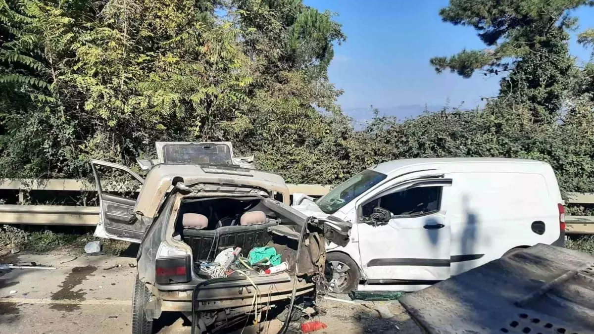 Sapanca’da Kaza: 1’i Ağır 2 Yaralı