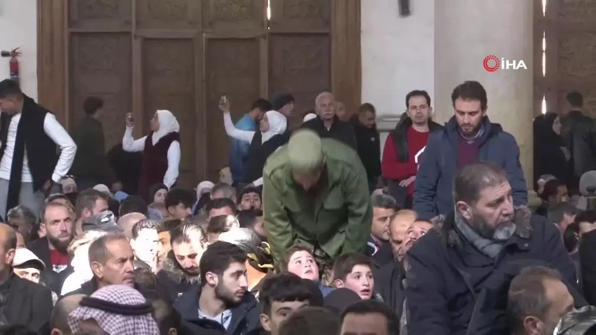 Emevi Camii’nde İkinci Cuma Namazı
