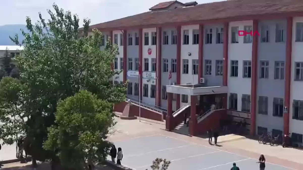 Kocaeli’de Öğretmen ve Veli Arasında Şiddet Olayı