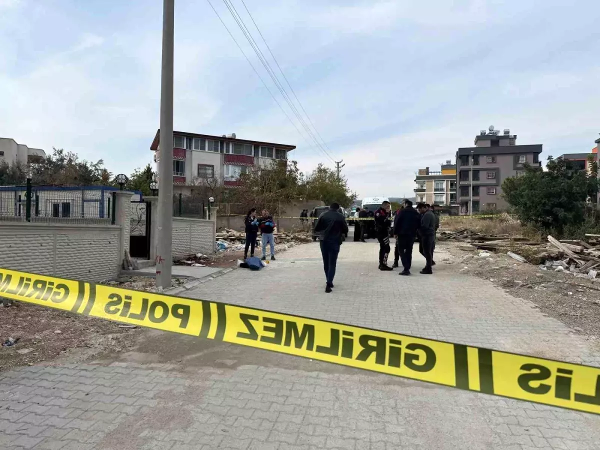 Mersin’de Aile Faciası: Anne ve Oğul Öldürüldü